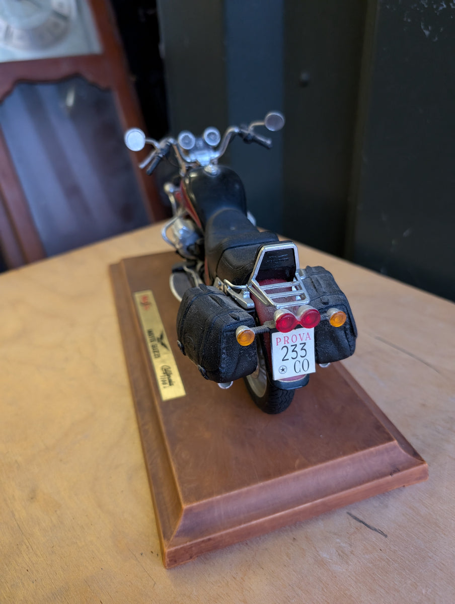 Maisto 1/10 scale model - Moto Guzzi – Gigi's Collectables