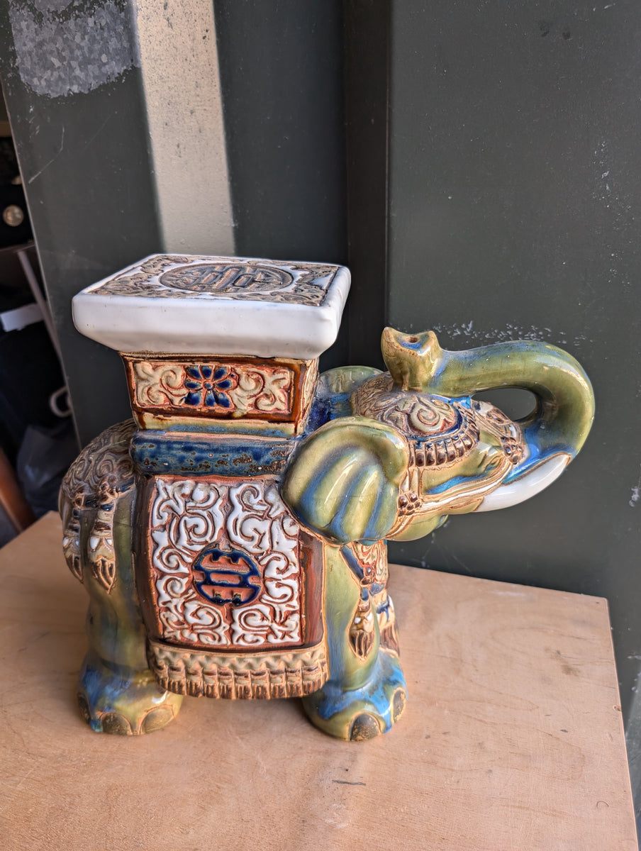 elephant plant stand 1980s Glazed Ceramic Elephant Plant Stand – Gigi's Collectables