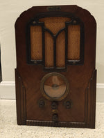 1933 RCA AVR-1 Tombstone Valve Radio