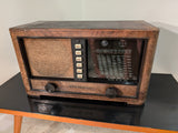 1939 Mende Super Valve Radio