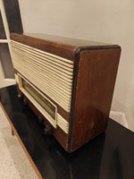 1950s Tesla 605A Valve Radio