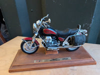 Maisto 1/10 scale model - Moto Guzzi