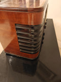 1930s Lafayette Valve Wooden Radio