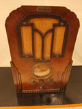 1933 RCA AVR-1 Tombstone Valve Radio