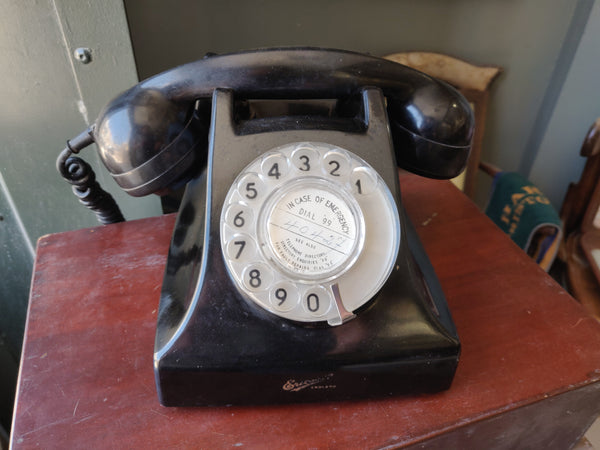 1950s G.E.C. Bakelite Telephone